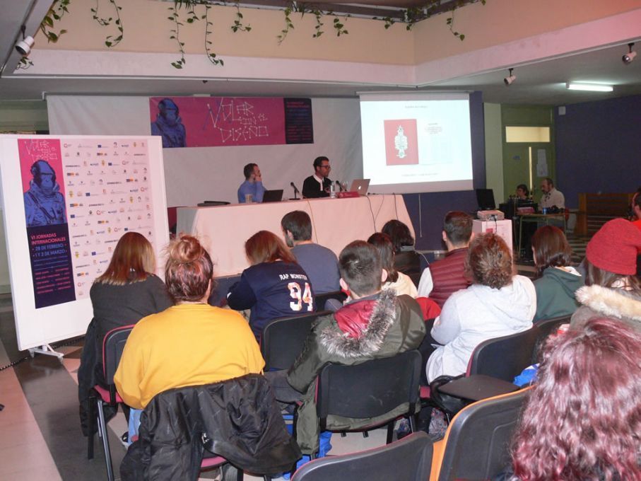 CONFERENCIA Y TALLER: &ldquo;M&Aacute;S ALL&Aacute; DE LA RET&Iacute;CULA&rdquo; LUIS B.