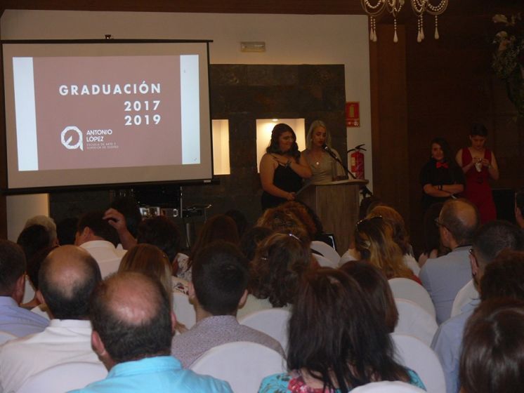 ACTO DE GRADUACI&Oacute;N