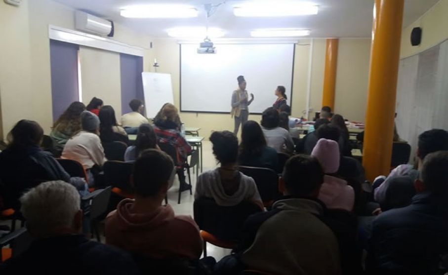ALUMNOS RECIBEN UNA CHARLA DE LA FUNDACI&Oacute;N KIRIRA