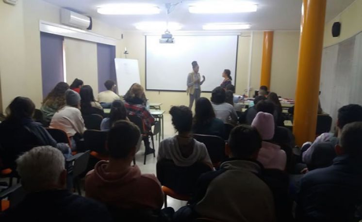 ALUMNOS RECIBEN UNA CHARLA DE LA FUNDACI&Oacute;N KIRIRA
