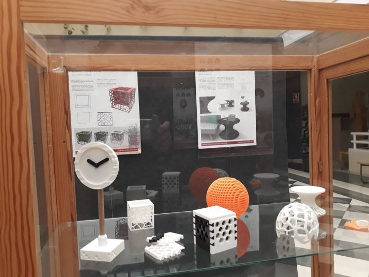 EXPOSICI&Oacute;N DISE&Ntilde;O PARAM&Eacute;TRICO Y OTRAS COSAS...