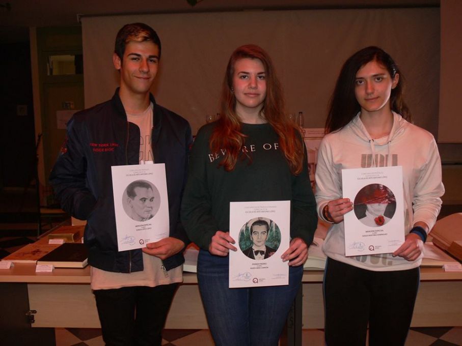 RETRATOS GANADORES EN EL VII CONCURSO DE RETRATOS LITERARIOS