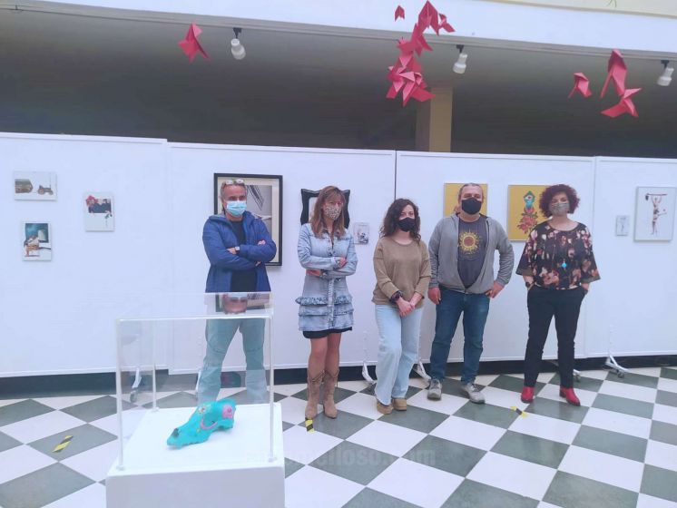 INAUGURACI&Oacute;N DE LA EXPOSICI&Oacute;N DE LA ARTISTA AROHA MORALES, TITULADA "CORTA Y SIEMBRA", EN LA EASDAL.