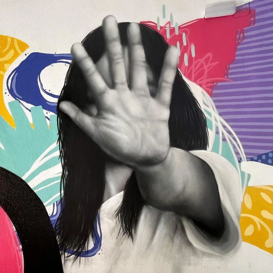 MURAL "NO ES NO"