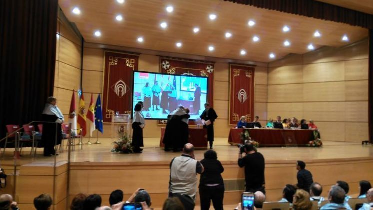 ACTO DE INVESTIDURA DE DOCTORA HONORIS CAUSA EXCMA. SRA. CRISTINA GARC&Iacute;A RODERO (UNIVERSIDAD DE CASTILLA-LA MANCHA).