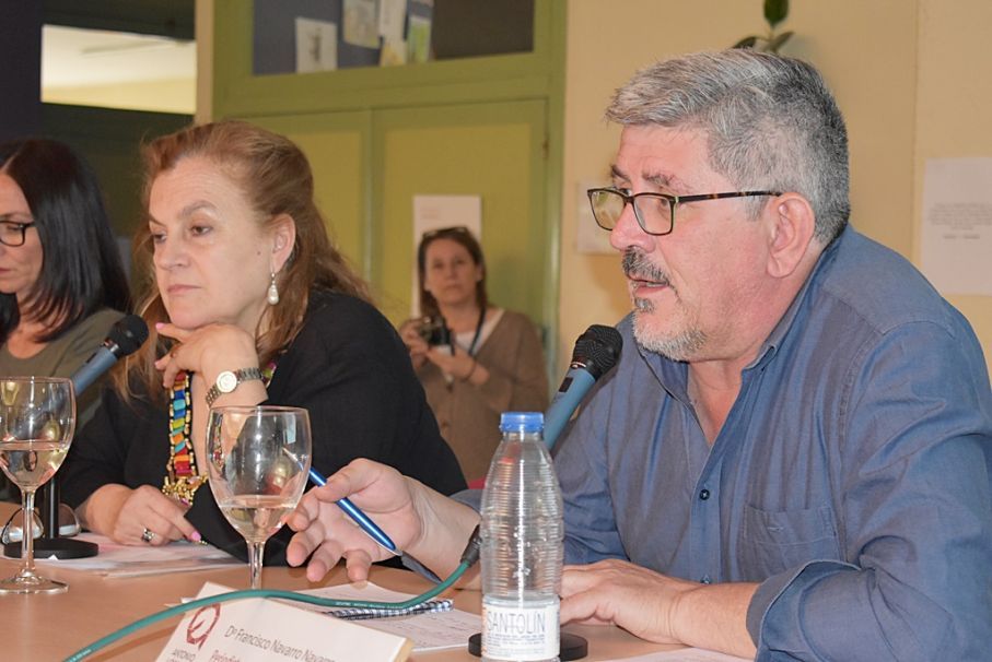 Conferencia sobre la vida y obra del escritor Francisco Garc&iacute;a Pav&oacute;n