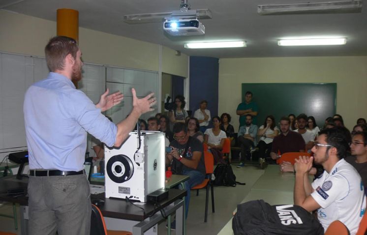 DEMOSTRACI&Oacute;N DE LA IMPRESORA 3D Y DEL ESC&Aacute;NER CEDIDO POR AFAS
