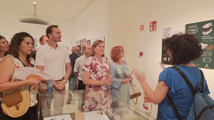 LA CONSEJERA DE EDUCACI&Oacute;N, CULTURA Y DEPORTES, ROSA ANA RODR&Iacute;GUEZ, VISITA LA EXPOSICI&Oacute;N "40 PIEZAS PARA 40 A&Ntilde;OS"